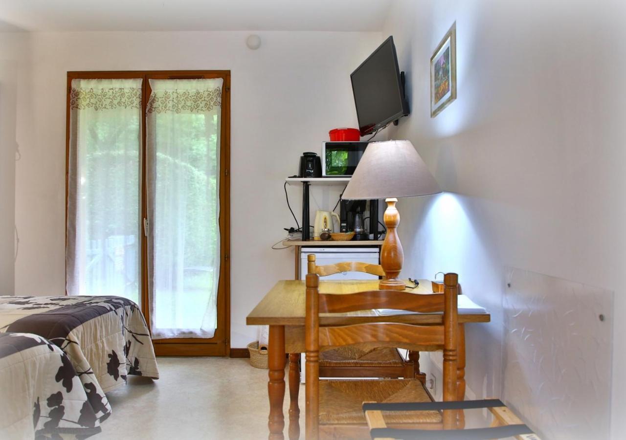 Beau Vallon - Gite Et Chambres D'Hotes Pyrenees-Mediterranee - Pays Catalan Sahorre Dış mekan fotoğraf